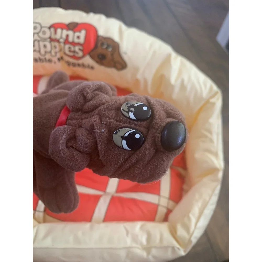 Vintage Tonka pound puppy bed